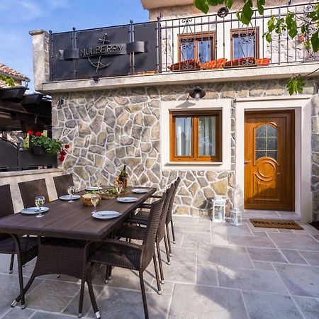 Villa Mulberry Milohnici Luaran gambar