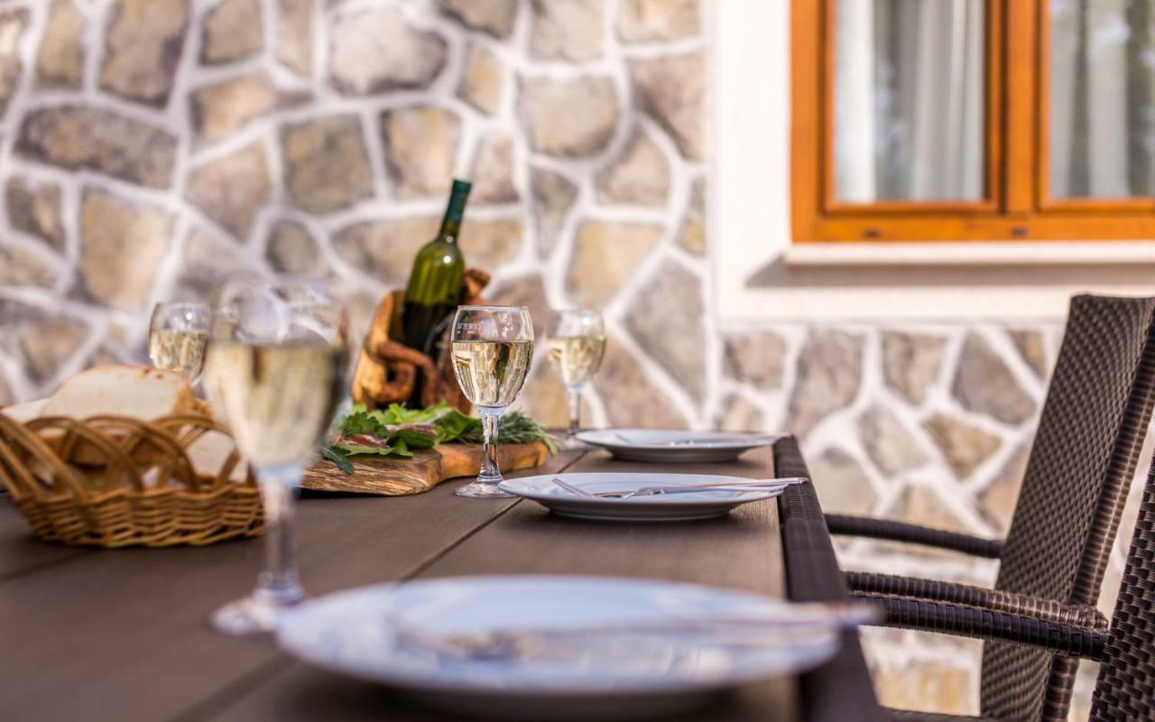 Villa Mulberry Milohnici Luaran gambar