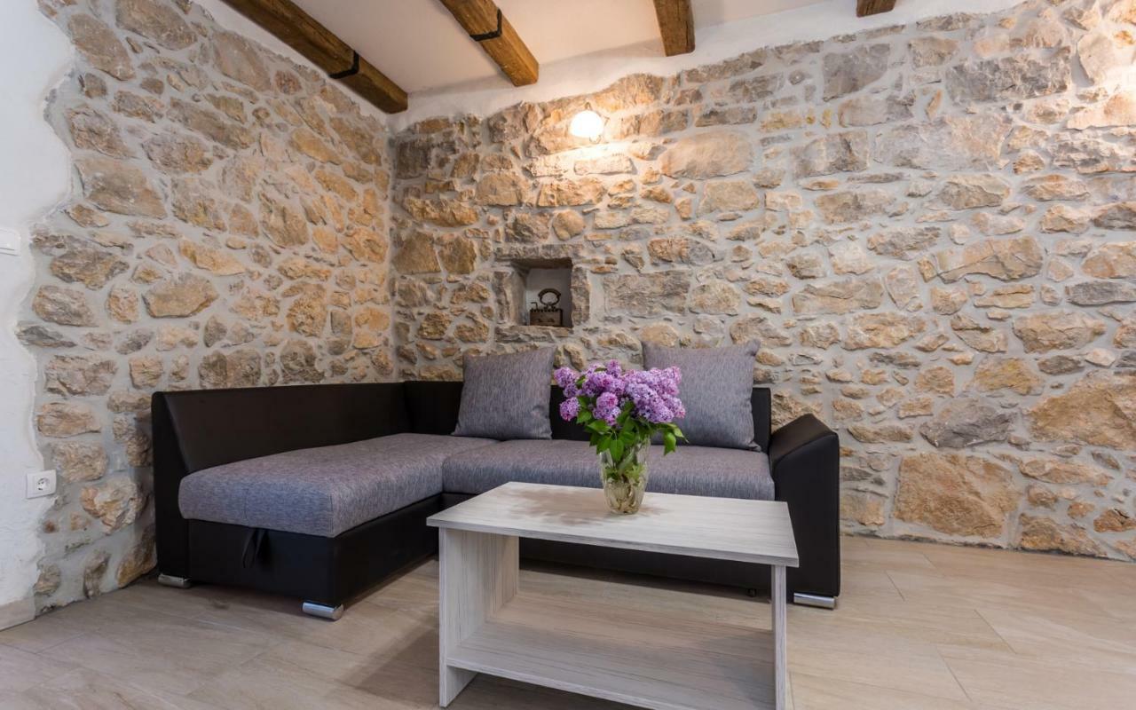 Villa Mulberry Milohnici Luaran gambar